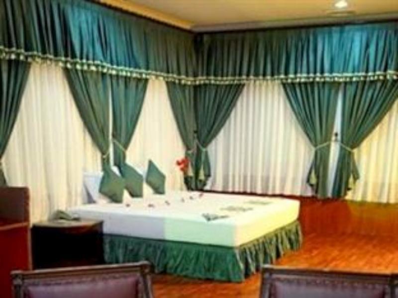 Ghotic Hotel