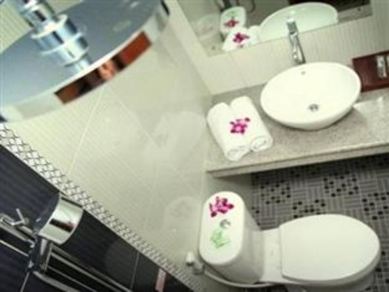 Ghotic Hotel *